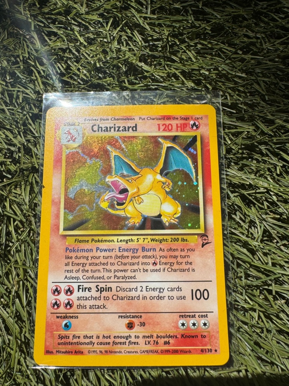 Pokemon Charizard Holographic Card 4/130